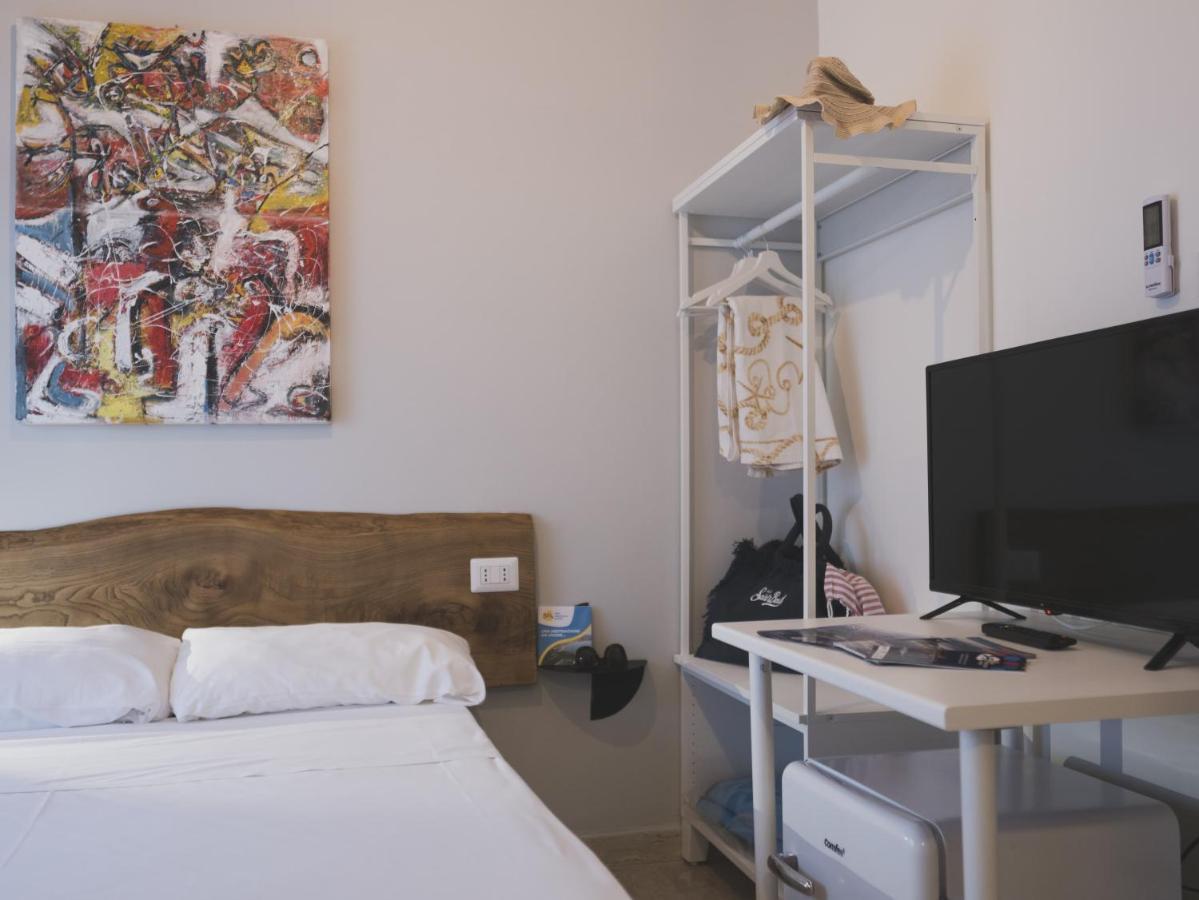 Minturnae Hotel 斯考里 外观 照片