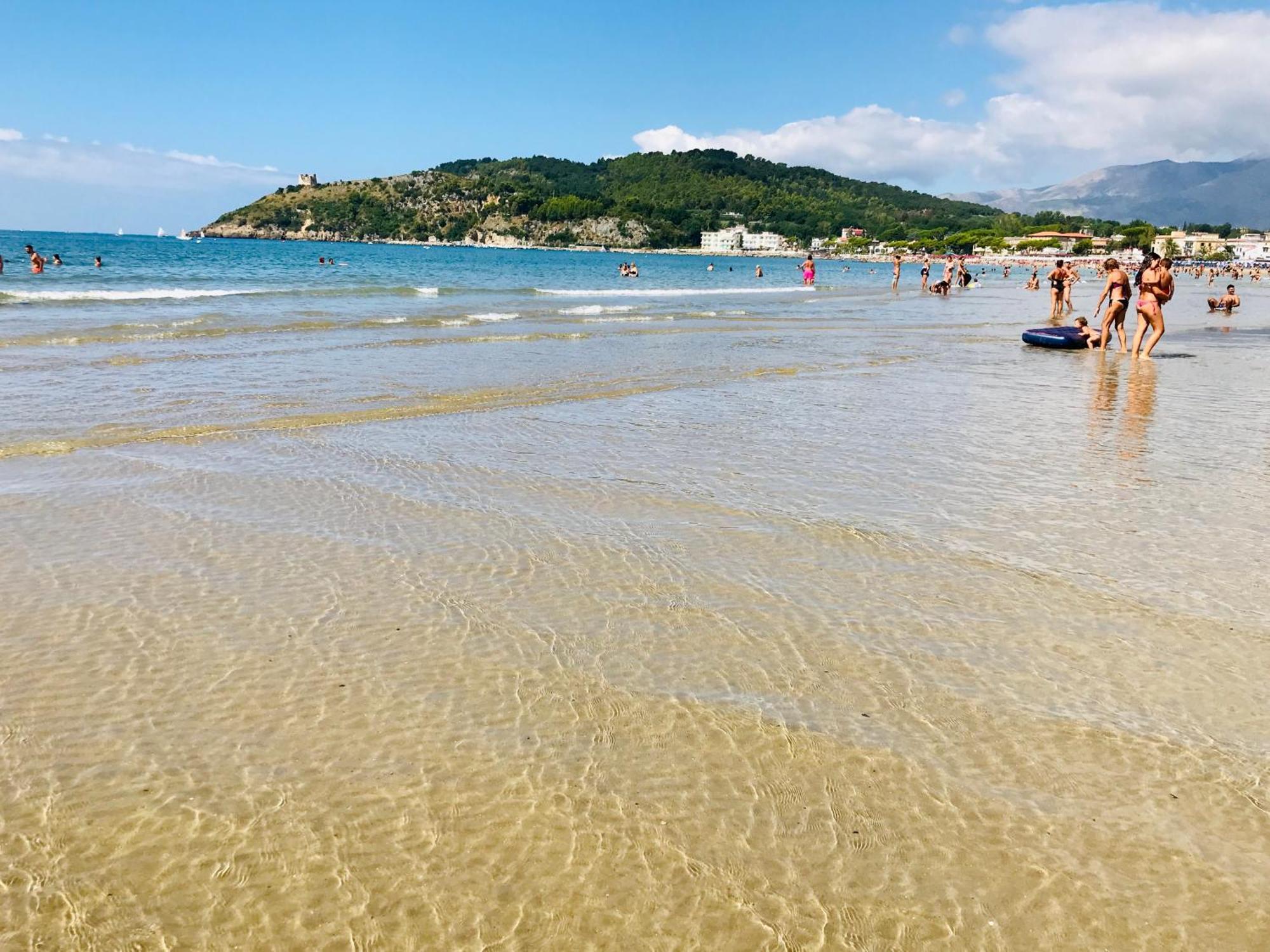 Minturnae Hotel 斯考里 外观 照片