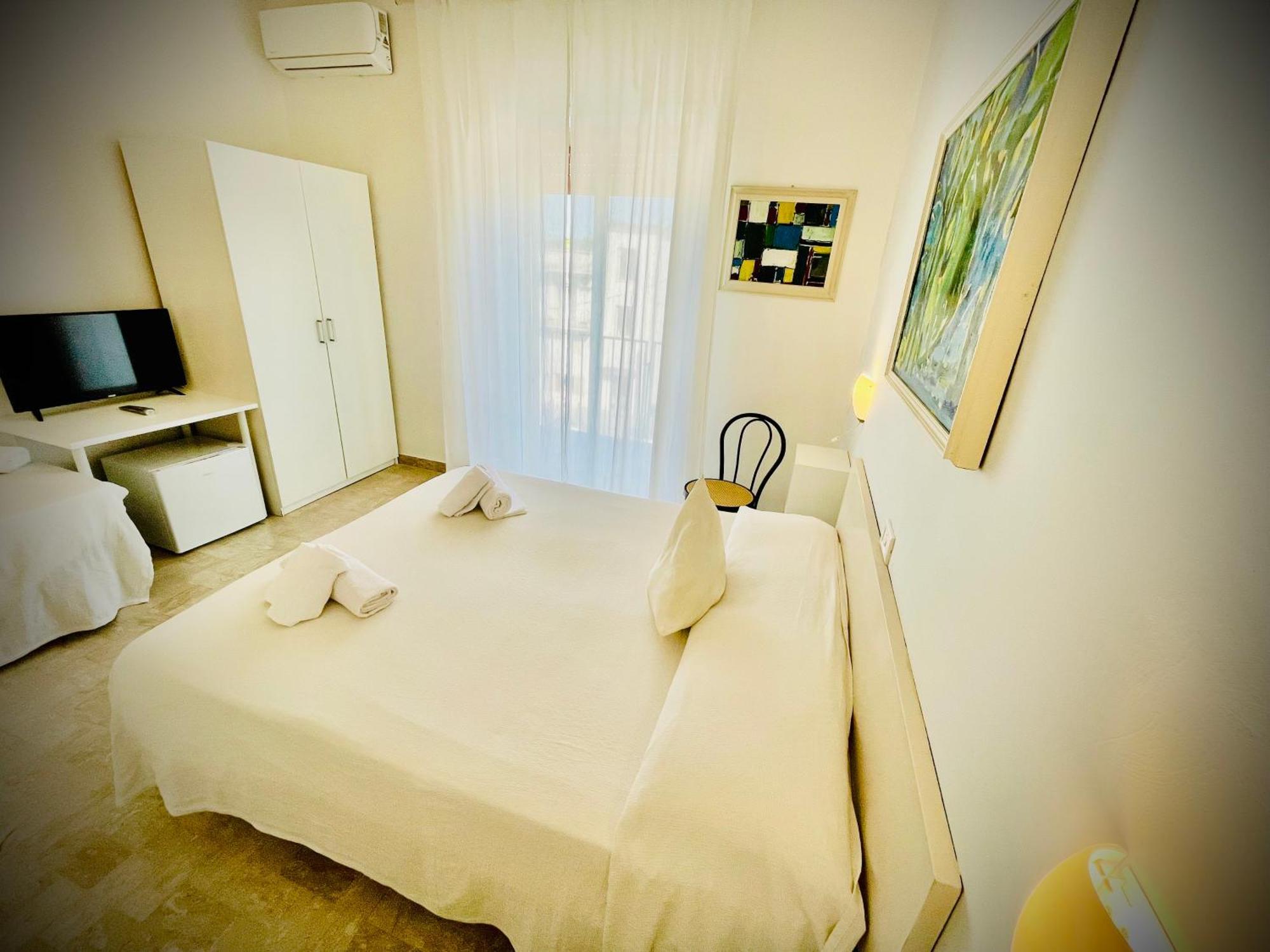Minturnae Hotel 斯考里 外观 照片