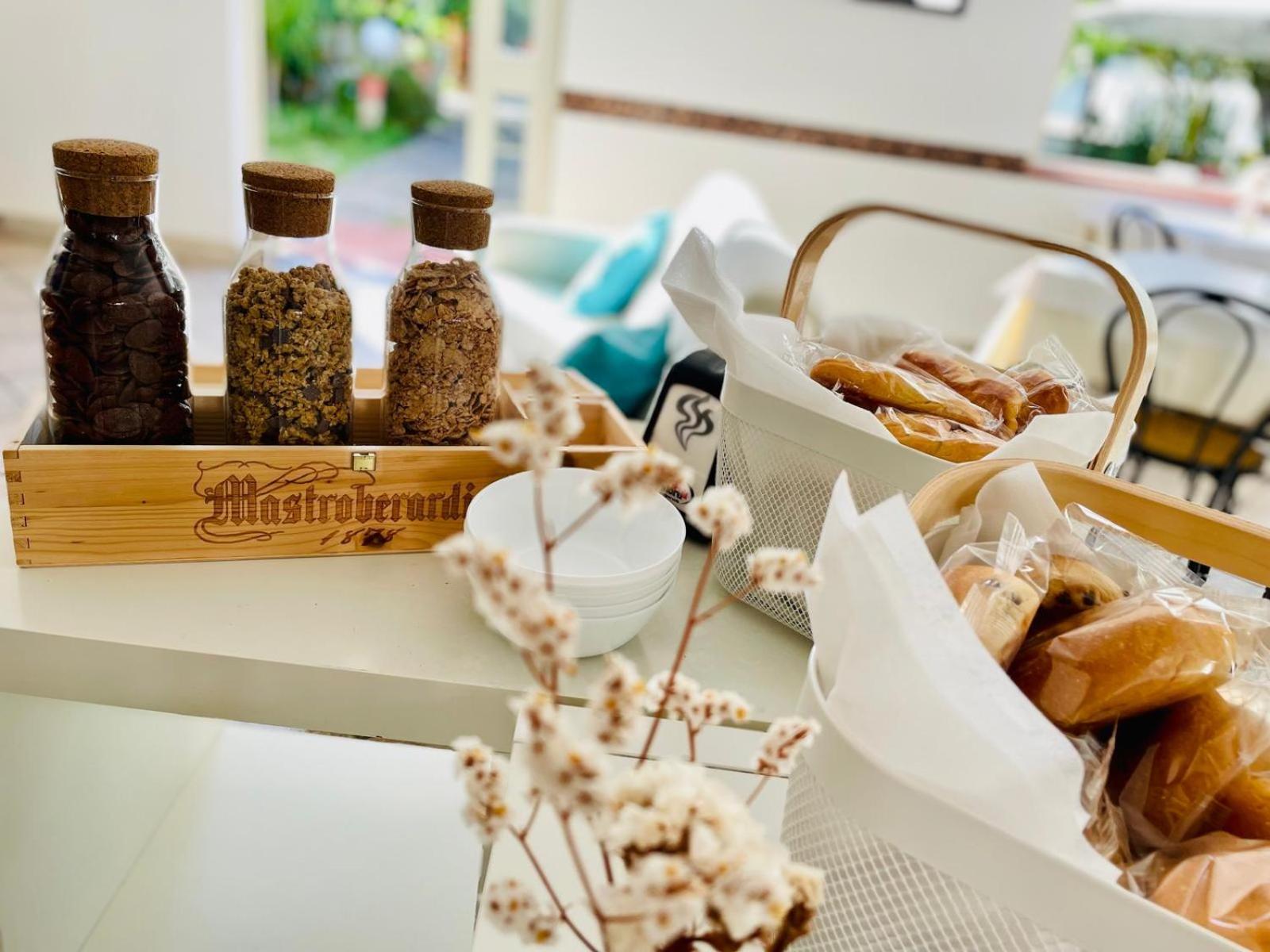Minturnae Hotel 斯考里 外观 照片