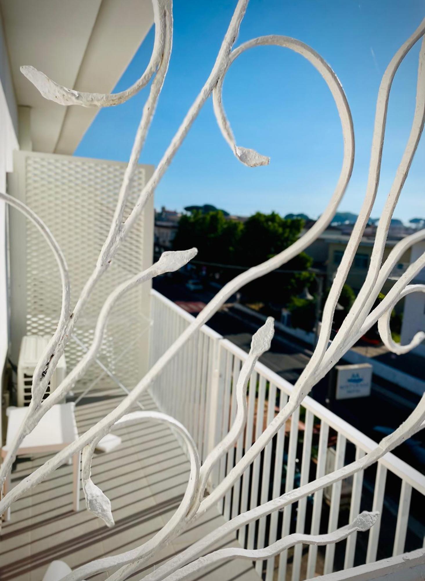 Minturnae Hotel 斯考里 外观 照片