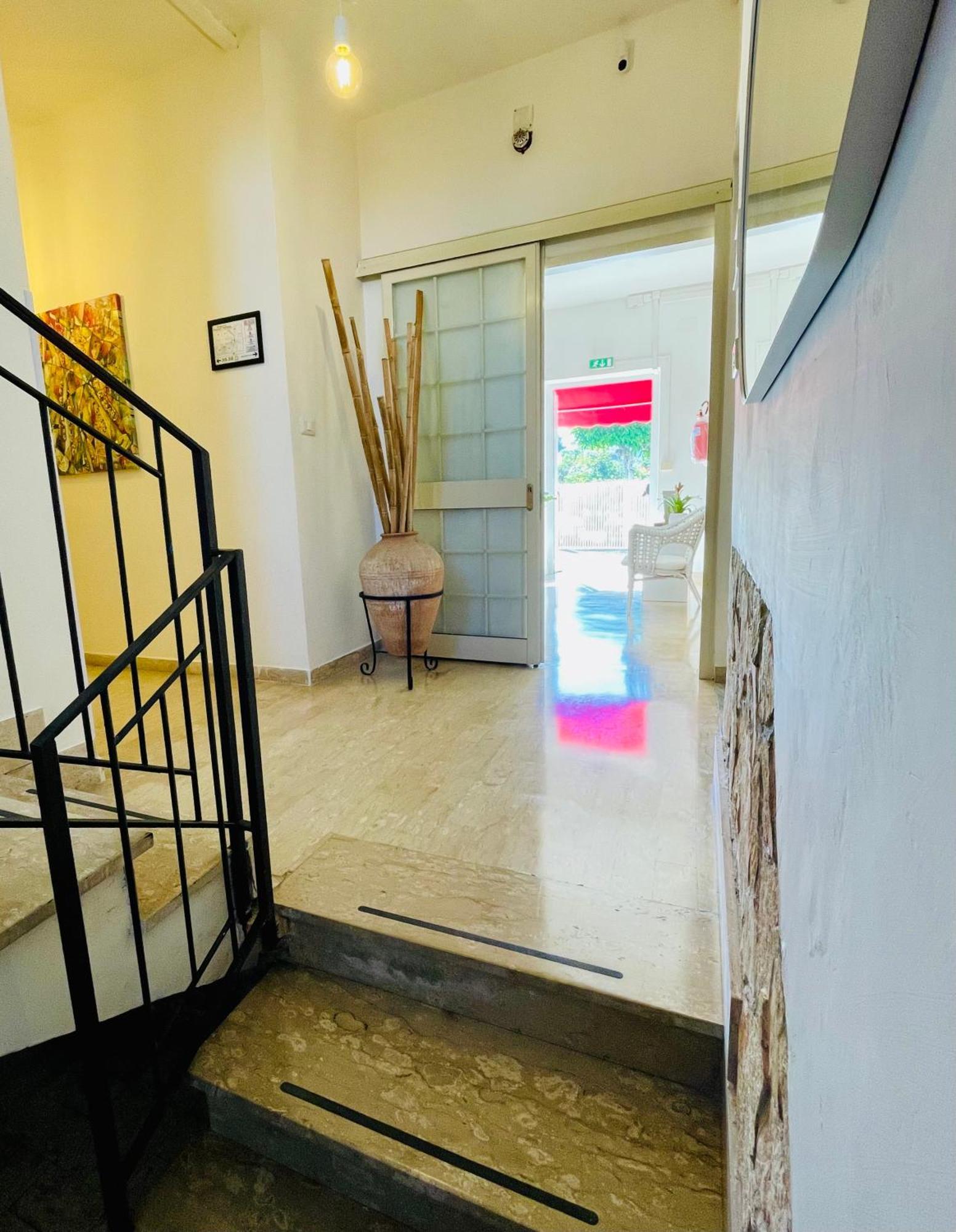 Minturnae Hotel 斯考里 外观 照片