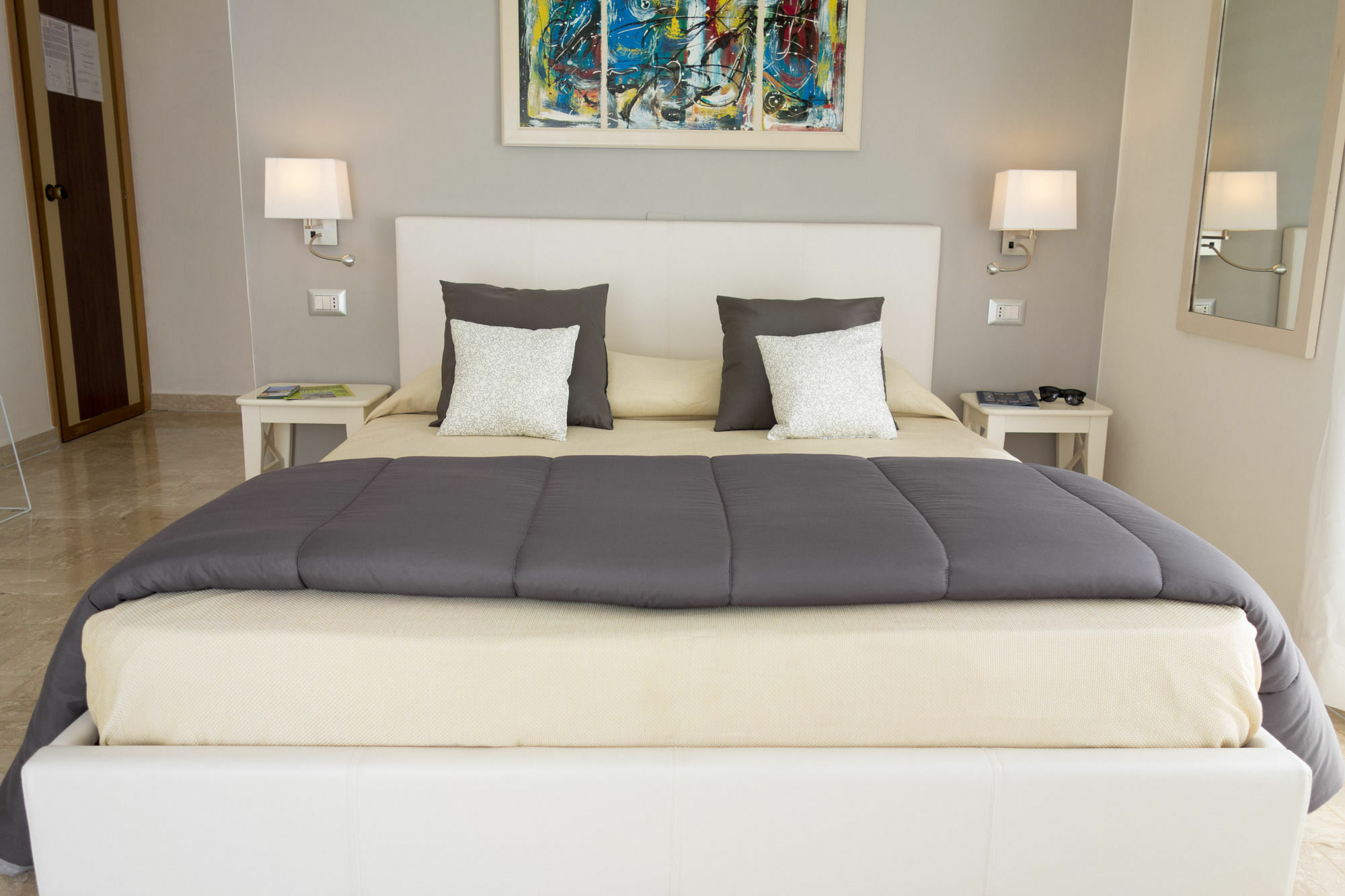 Minturnae Hotel 斯考里 外观 照片