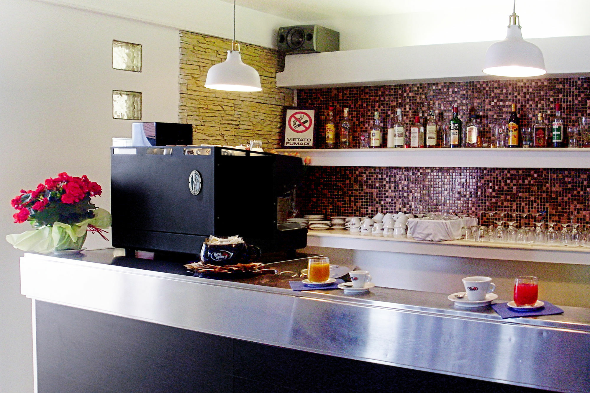 Minturnae Hotel 斯考里 外观 照片